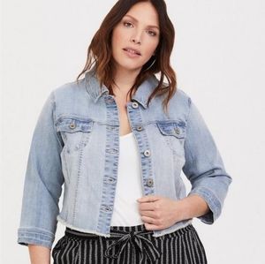 Cute Summer crop jean jacket Torrid size 3